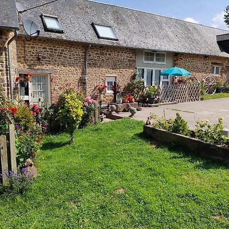 Les Petits Champs Apartment Buais-les-Monts Luaran gambar