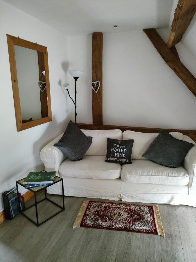 Les Petits Champs Apartment Buais-les-Monts Luaran gambar