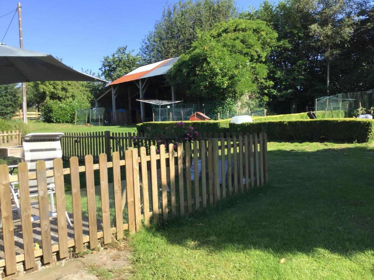 Les Petits Champs Apartment Buais-les-Monts Luaran gambar